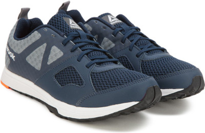 

REEBOK DASH TR Training Shoes For Men(Blue, Navy/dust/orange/wht/blk