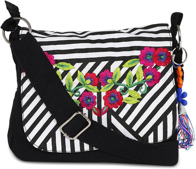 

Pickpocket Women Evening/Party Black Canvas Sling Bag