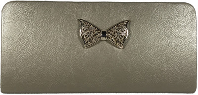 

Bizarre Vogue Party Beige Clutch
