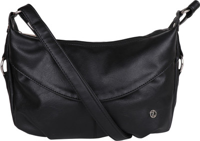 

Osaiz Sling Bag(Black)