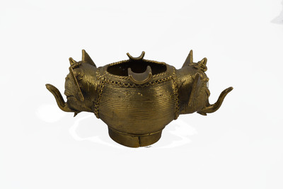 

NAKSHASUTRA Decorative Showpiece - 7 cm(Alloy, Gold)