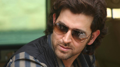 

Aabhaas Hrithik Roshan Wall Poster Fine Art Print(12 inch X 18 inch, Rolled)