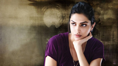 

Aabhaas Deepika Padukone Wall Poster Fine Art Print(12 inch X 18 inch, Rolled)
