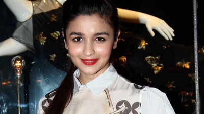 

Aabhaas Alia Bhatt Wall Poster Fine Art Print(12 inch X 18 inch, Rolled)