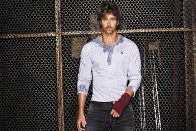 

Aabhaas Hrithik Roshan Wall Poster Fine Art Print(12 inch X 18 inch, Rolled)