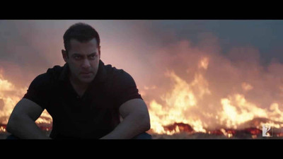

Aabhaas Salman Khan Wall Poster Fine Art Print(12 inch X 18 inch, Rolled)
