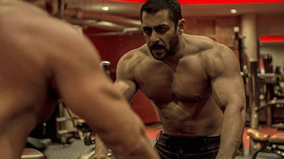 

Aabhaas Salman Khan Wall Poster Fine Art Print(12 inch X 18 inch, Rolled)