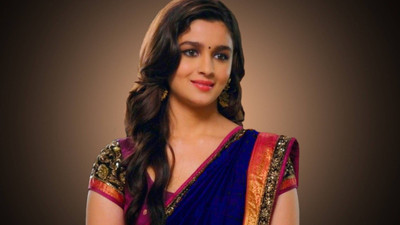 

Aabhaas Alia Bhatt Wall Poster Fine Art Print(12 inch X 18 inch, Rolled)