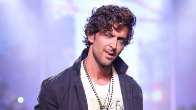 

Aabhaas Hrithik Roshan Wall Poster Fine Art Print(12 inch X 18 inch, Rolled)