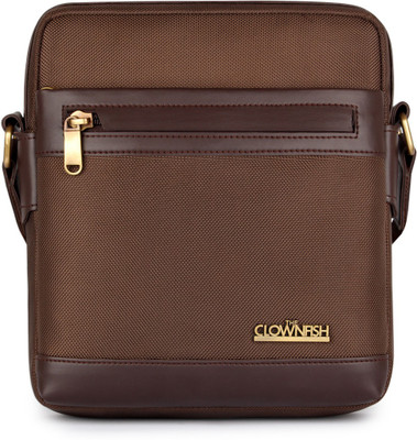 

The Clownfish Sling Bag(Brown)