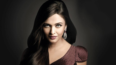 

Aabhaas Aishwarya Rai Wall Poster Fine Art Print(12 inch X 18 inch, Rolled)