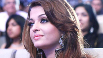 

Aabhaas Aishwarya Rai Wall Poster Fine Art Print(12 inch X 18 inch, Rolled)