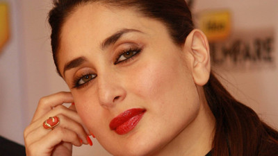 

Aabhaas Kareena Kapoor Wall Poster Fine Art Print(12 inch X 18 inch, Rolled)