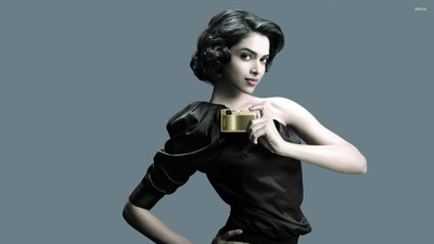 

Aabhaas Deepika Padukone Wall Poster Fine Art Print(12 inch X 18 inch, Rolled)