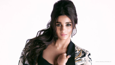 

Aabhaas Alia Bhatt Wall Poster Fine Art Print(12 inch X 18 inch, Rolled)