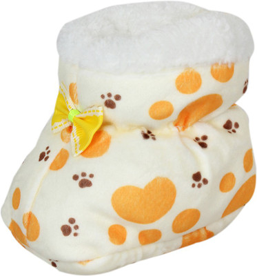 

BabyShower Booties(Toe to Heel Length - 10 cm Yellow)