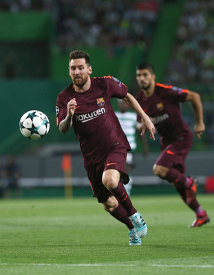 

KumkumArts Lionel Messi Poster 12 x 18 Inch HD Quality Material Gloss Paper. Paper Print(18 inch X 12 inch, Rolled)