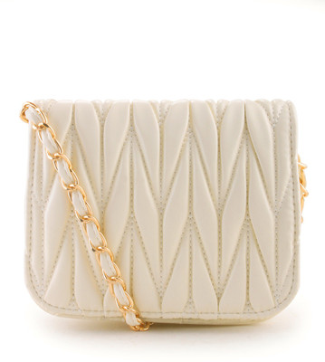 

Aashka Sling Bag(White)
