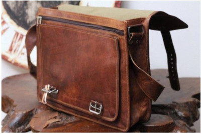 

iHandikart 18 inch Expandable Laptop Messenger Bag(Brown)