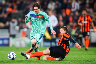 

KumkumArts Lionel Messi Poster 12 x 18 Inch HD Quality Material Gloss Paper. Paper Print(18 inch X 12 inch, Rolled)