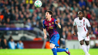 

KumkumArts Lionel Messi Poster 12 x 18 Inch HD Quality Material Gloss Paper. Paper Print(18 inch X 12 inch, Rolled)