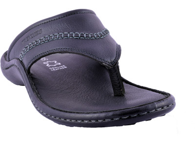 

Trenders Men Black Sandals