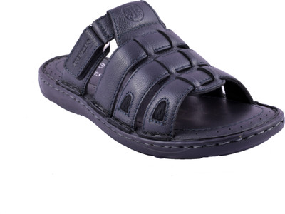 

Trenders Men Black Sandals