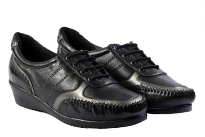 

JK Port Girls New Formal Lace Up For Women(Black