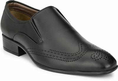 Levanse EXECUTIVE SKYFALL CUT Slip On For Men(Black, Matte black