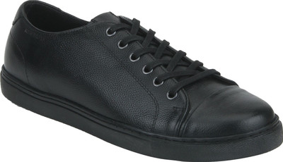 

Red Tape Men Leather Sneakers For Men(Black