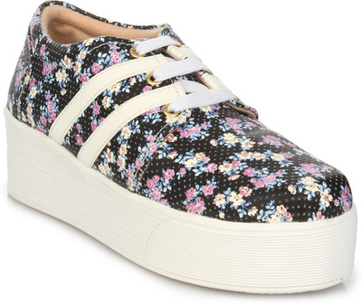 

VAYONAA Sneakers For Women(Black, 02;black