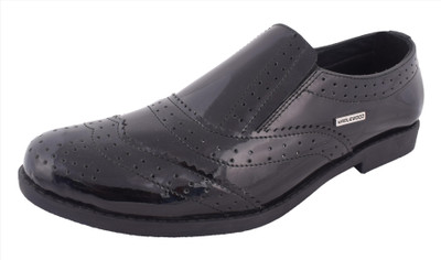 

Maplewood Brighton slipon Slip On For Men(Black
