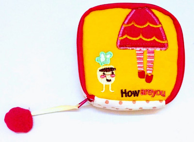 

Must Visit Cosmetic Pouch(Yellow)