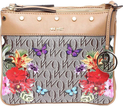 

Nine West Casual Brown Clutch