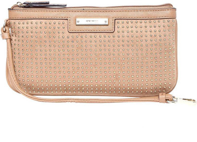 

Nine West Casual Brown Clutch