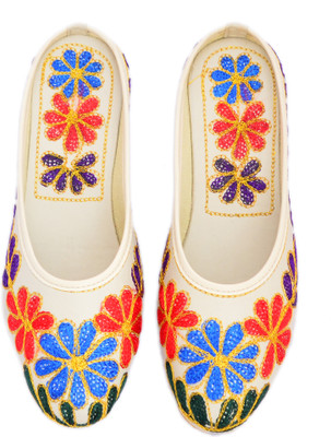 

Myra Women White Flats