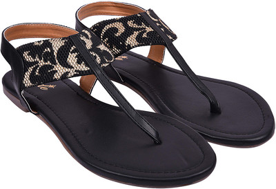 

Jade Women Black Flats