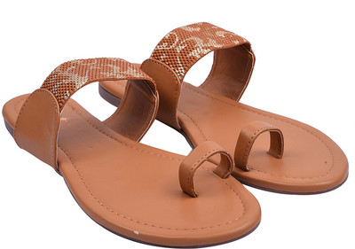 

Jade Women Tan Flats