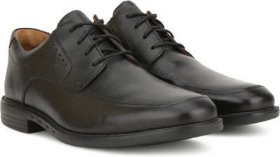 

Clarks UNBIZLEY VIEW BLACK LEATHER Lace Up For Men(Black