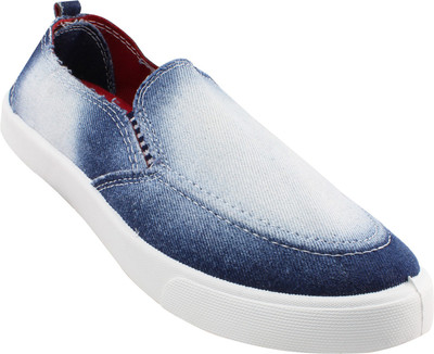 

Claptrap Slip On Sneakers For Men(Blue, White