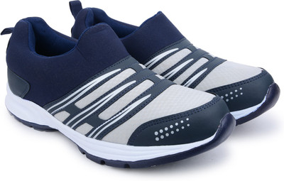 

Footista Maximo Walking Shoes For Men(Multicolor, Grey-navy