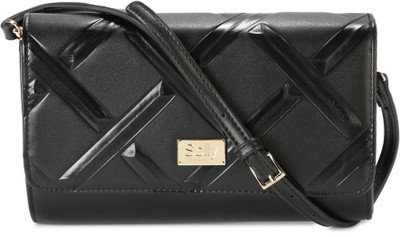 

Allen Solly Casual Black Clutch