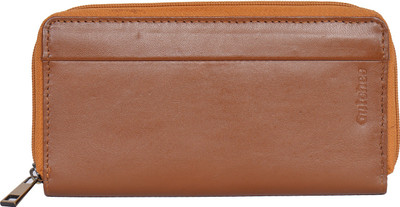 

Gulchee Casual Tan Clutch