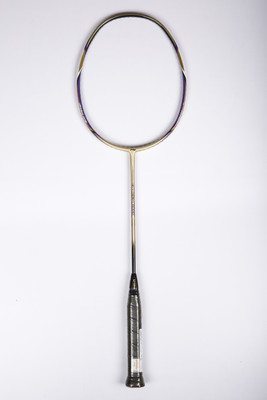 

Li-Ning Ultra Carbon 8000 Gold Unstrung Badminton Racquet(G2 - 3.75 Inches, 80 g)