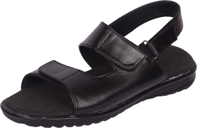 

Vonzo Men Black Sandals