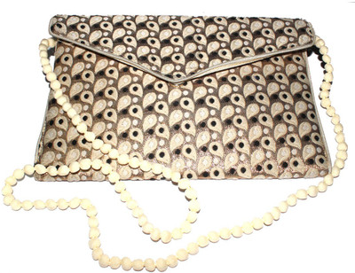 

GIPPY TRENDZ Women Casual Gold Silk Sling Bag