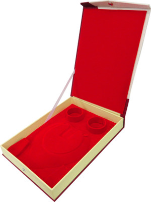 

Atorakushon Pack of 1 Multipurpose Necklace Earring bangle bracelet Full set box Jewellery Makeup Vanity Box Kit (Cream) Ideal for:Storage of Payal, Watch, Chain, Bracelet Bindi,jewellry Cosmetics etc,Keep your Valuable item safe & Dust free,Travelling,Sh
