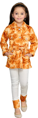 

Aarika Full Sleeve Self Design Baby Girls Jacket, Fawn