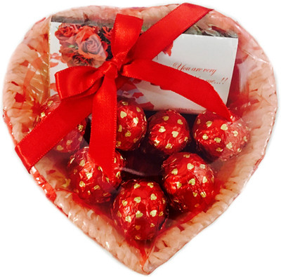 

Mystik Heart Shape Basket 7 Pc Chocolate with Chocolate Bar (Assorted Flavours) Fudges(176 g)