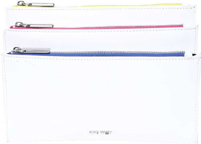 

Nine West Casual White Clutch